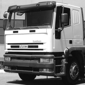 Camión IVECO para reparación y mantenimiento de vehículos pesados. Servicios especializados en repar.