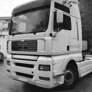 Camión MAN para reparación de camiones y servicios de mantenimiento.